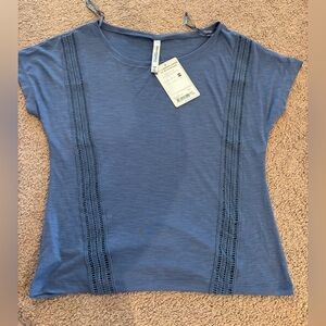Lorna Jane blue top, Small, NWT